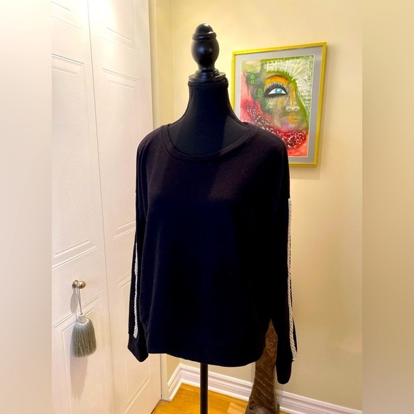 ✅Forever21 black sweatshirt w/ pearl & silver bead tape  along both arms 🖤🩶🤍 - Picture 2 of 9
